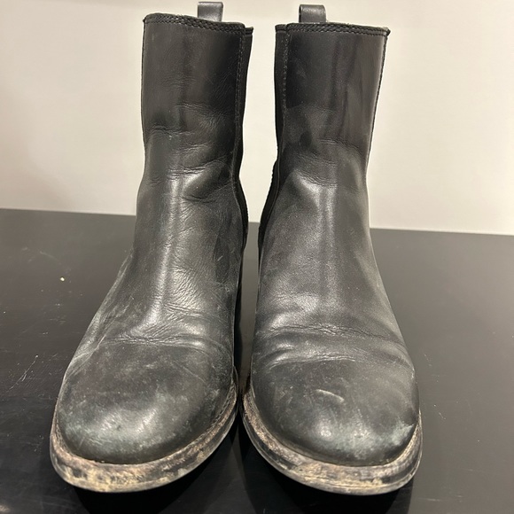 Cole Haan Nike Air waterproof chelsea boot - Picture 2 of 5
